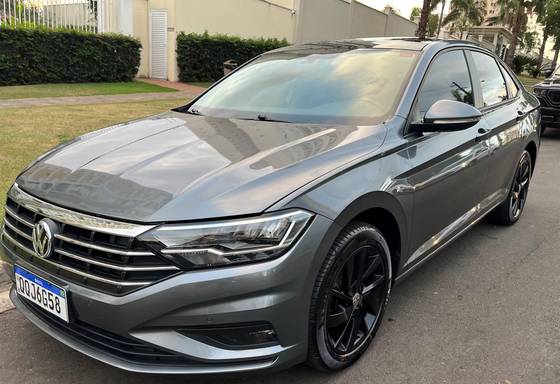VOLKSWAGEN JETTA 1.4 250 TSI TOTAL FLEX COMFORTLINE TIPTRONIC